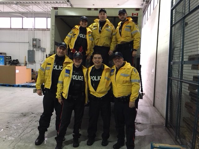 AlexLiComms's tweet photo. THANK YOU #Toronto for UR generosity, love & kindness to our #53Division @TorontoPolice #ToyDrive! We collected over 3,000+ toys & donated ALL to @ToyMountain & @salvationarmy! Special THX to everyone who assisted w/ the toy drive & @YongeEglintonCe for the space! #TM2017🎅🏻🎄🎁 https://t.co/ZFWZpRqE12