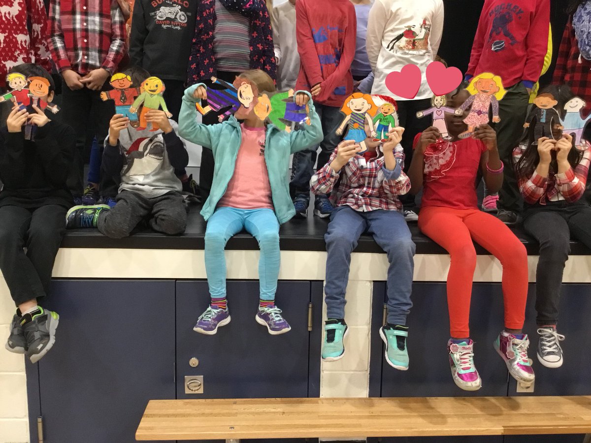 Nos visiteurs pratiquent notre chanson pour le concert de demain! 
<a href="/CM1B_Peguy/">Les CM1 B de Péguy📝</a> @LesCMdeCM @ce2_roquevaire <a href="/CE2_CM_Volcan/">CE2_CM_019</a> @Clementce2Lyon <a href="/DabisseCycle2/">Dabisse Cycle 2</a> @CM2_Brel <a href="/cm1LeoLag/">Classe CM1 Léo</a> <a href="/CmMontemboeuf/">CmMontemboeuf</a> <a href="/C3Calmont/">La classe des jeunes journalistes de C3Calmont</a> <a href="/Natdelamontagne/">Nathalie Coudoré 🇫🇷🇪🇺</a>