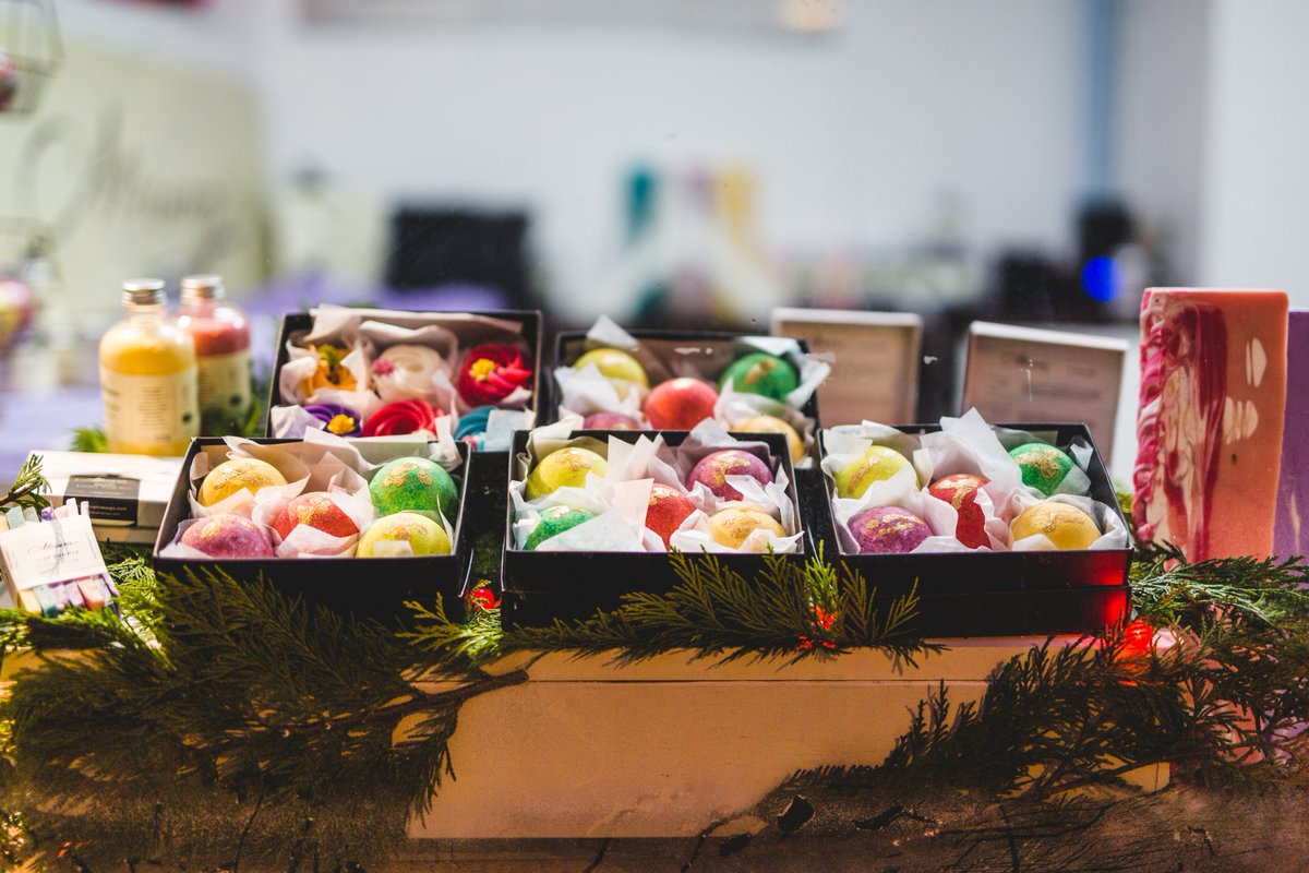 FabianBoros's tweet photo. (1/3) Admit it! Christmas shopping can be difficult, and often you have no idea what to get, where to go? Well, if you need a great present, Mianra artisan soaps have a pop up shop open on Cork's famous Oliver Plunket street, by the entrance of the English Market.... https://t.co/518E0yiPlI