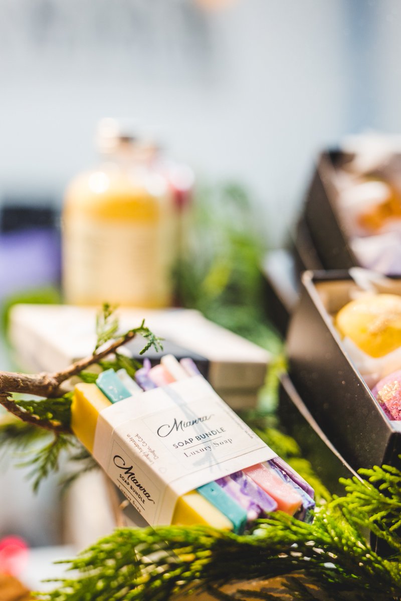 FabianBoros's tweet photo. (1/3) Admit it! Christmas shopping can be difficult, and often you have no idea what to get, where to go? Well, if you need a great present, Mianra artisan soaps have a pop up shop open on Cork's famous Oliver Plunket street, by the entrance of the English Market.... https://t.co/518E0yiPlI