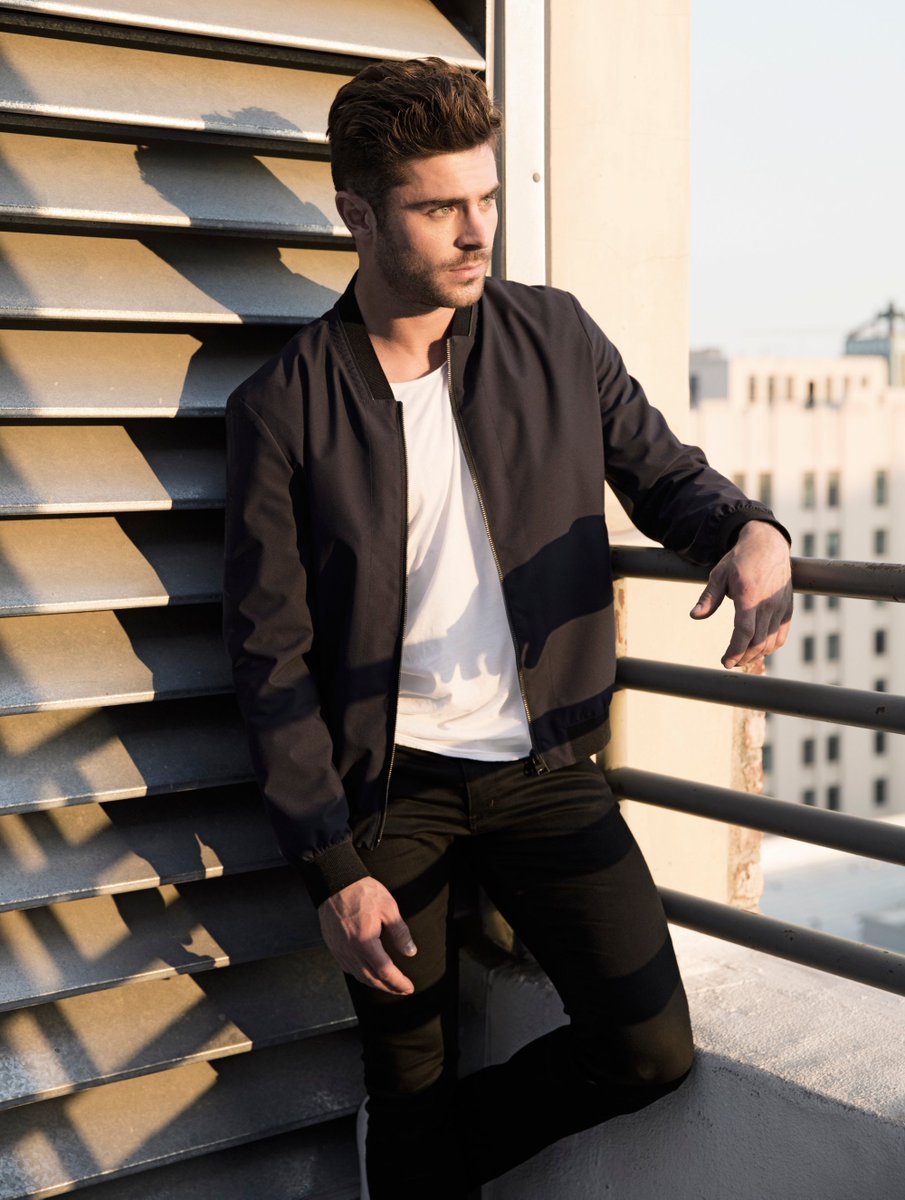 ZEfronBrasilCom's tweet photo. 📷 | Fotos em HQ da sessão fotográfica de Zac Efron para a HUGO em julho de 2016 😉 https://t.co/DvqAsrvbe4