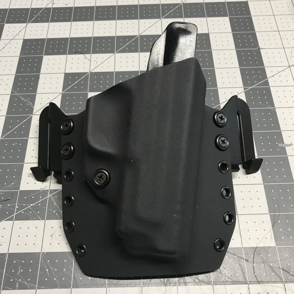 alpha1_tactical's tweet photo. 2 more orders that went out this morning! a custom IWB TRUfit for a #mpshield and a comfort fit for a #xdmod2 ! Order your holster now at https://t.co/TL1pvcwBmM! #ConcealedCarry #mpshield #xdmod2 https://t.co/J1ERcHWN2H