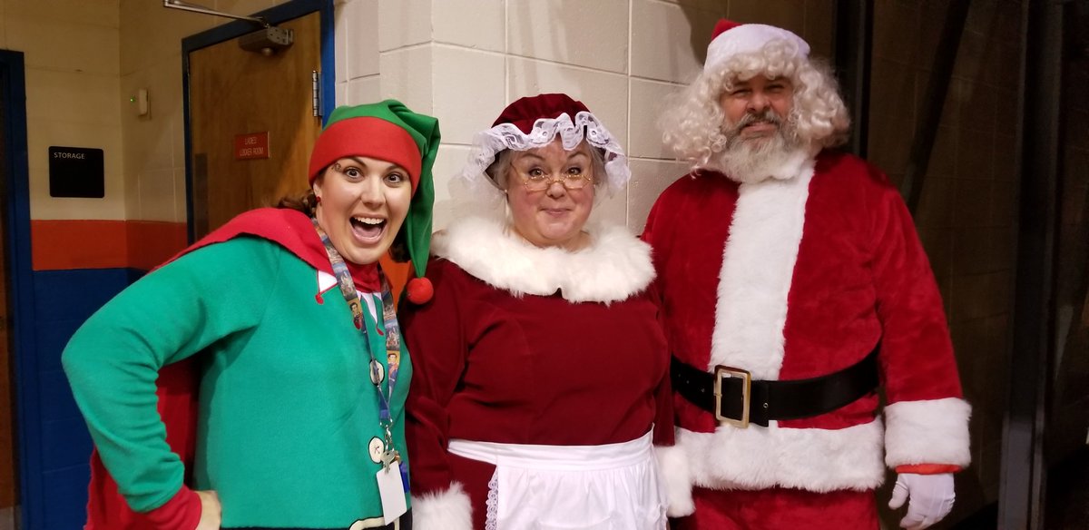 NCHSCougars's tweet photo. Looks like Mr. Phillips brought in Santa, Mrs. Claus & an elf to help hand out ca$h awards today for students who had perfect attendance during the months of Oct & Nov.
#santaisalwayswatching https://t.co/WetXBYTxtW