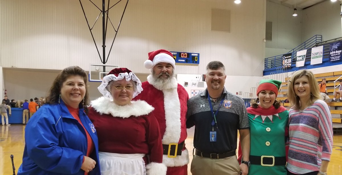 NCHSCougars's tweet photo. Looks like Mr. Phillips brought in Santa, Mrs. Claus & an elf to help hand out ca$h awards today for students who had perfect attendance during the months of Oct & Nov.
#santaisalwayswatching https://t.co/WetXBYTxtW