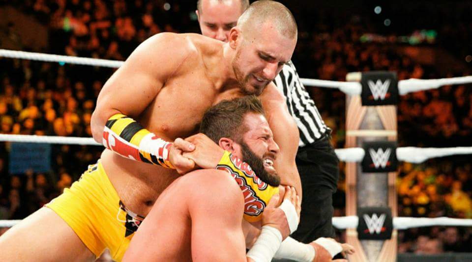 XplicitambroX's tweet photo. Sorry @ZackRyder but NOT SORRY
@MojoRawleyWWE is the best of u 2 n' he deserves a great push! MOJO 4 USA CHAMP! #WWEClash #Mojorising #KillerInstinct #PushMojo https://t.co/5KLquL50Yh