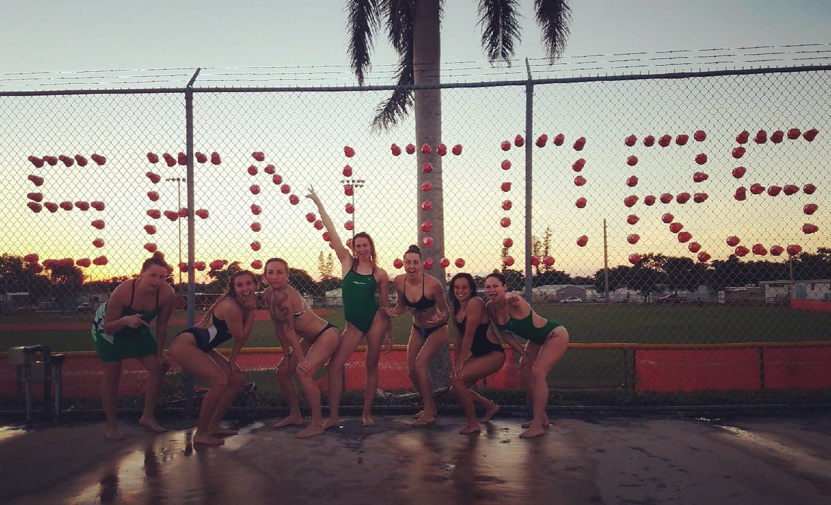 MeanGreenSD's tweet photo. #seniorszn 😎

#MGSD #GMG #ItsOn https://t.co/Yl2QYNq42r