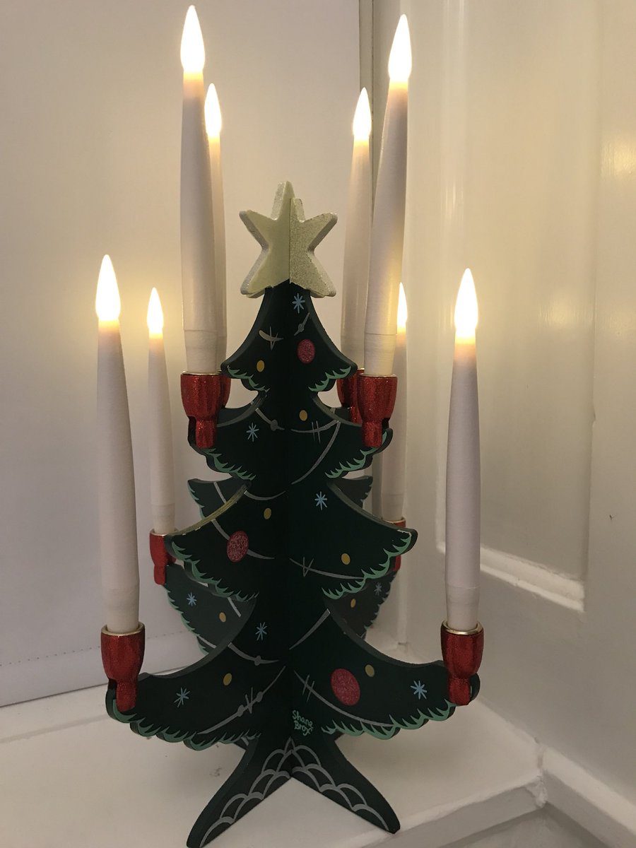 odontolog's tweet photo. Takket være #LEDlys kan jeg også trække vejret gennem hele juleaften i år! #astmatikerLIV #astma #lifeisdifficultsometimes https://t.co/0Ejrr9nJ50