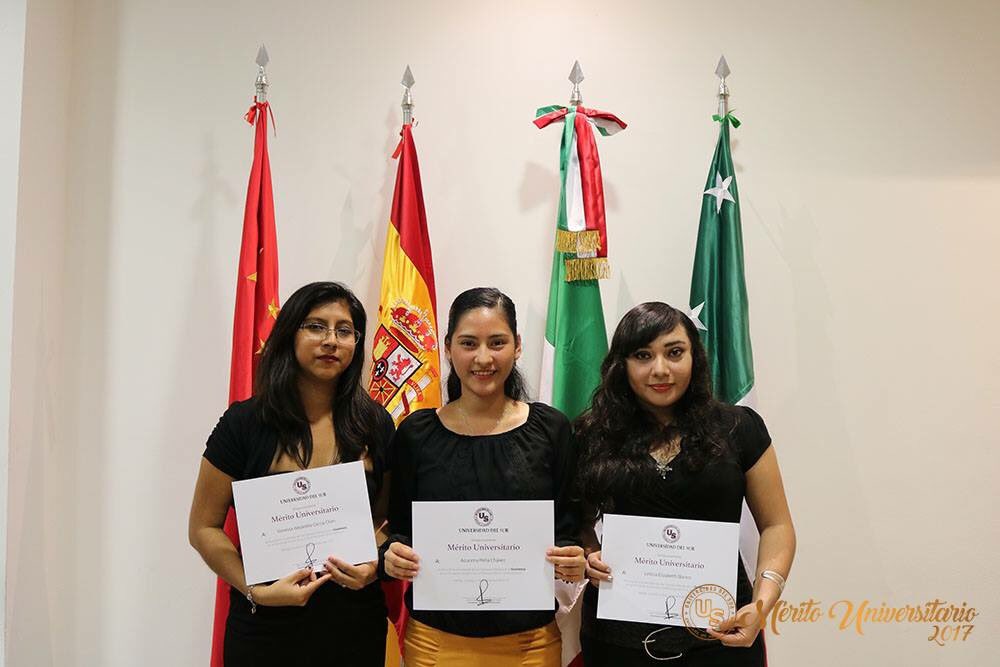 UnidelSur's tweet photo. Entrega de reconocimientos al Mérito Académico.
#OrgulloUS
#SomosUS https://t.co/SFOTiq4ToV