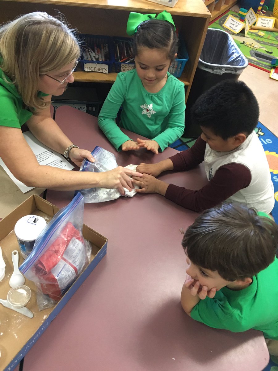 ms_gareau's tweet photo. Mrs. Park's kindergarteners worked together to make bread today! The Little Red Hen would be proud! @NHVoyagers @NH_Kindergarten #nhetweets https://t.co/t4Q8ppx3Nc