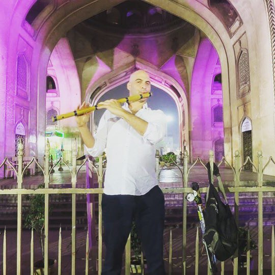 kerrykriger's tweet photo. Live at the Charminar. Hyderabad, India #india #telangana #hyderabad #hyd #charminar #oldcity #urban #architecture #flute #bambooflute #bansuri #kerrykriger @indian.flute.music #travel #travels #geographicfreedom #musicians https://t.co/k4cSaDeQKF https://t.co/oby6ziRKAm