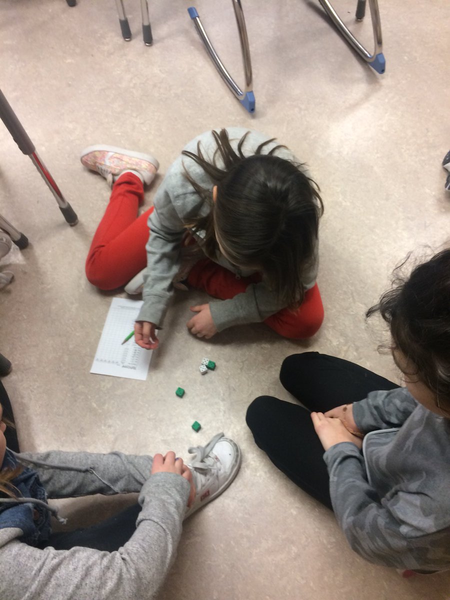 eva_r26's tweet photo. 2R met up with our faith buddies, 5B, for some Yahtzee to practice adding! https://t.co/bOR1gXmoQ0