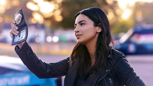 autorymous's tweet image. But is there a convenient place to see when Detective #MaggieMatters Sawyer will be returning to action in the remaining part of season 3?

Any word on this, &quot;We&apos;ll use her as much as we can&quot; @GBerlanti?

#BringBackMaggie #RepsentationMatters @SarahSoWitty @jessicaqueller