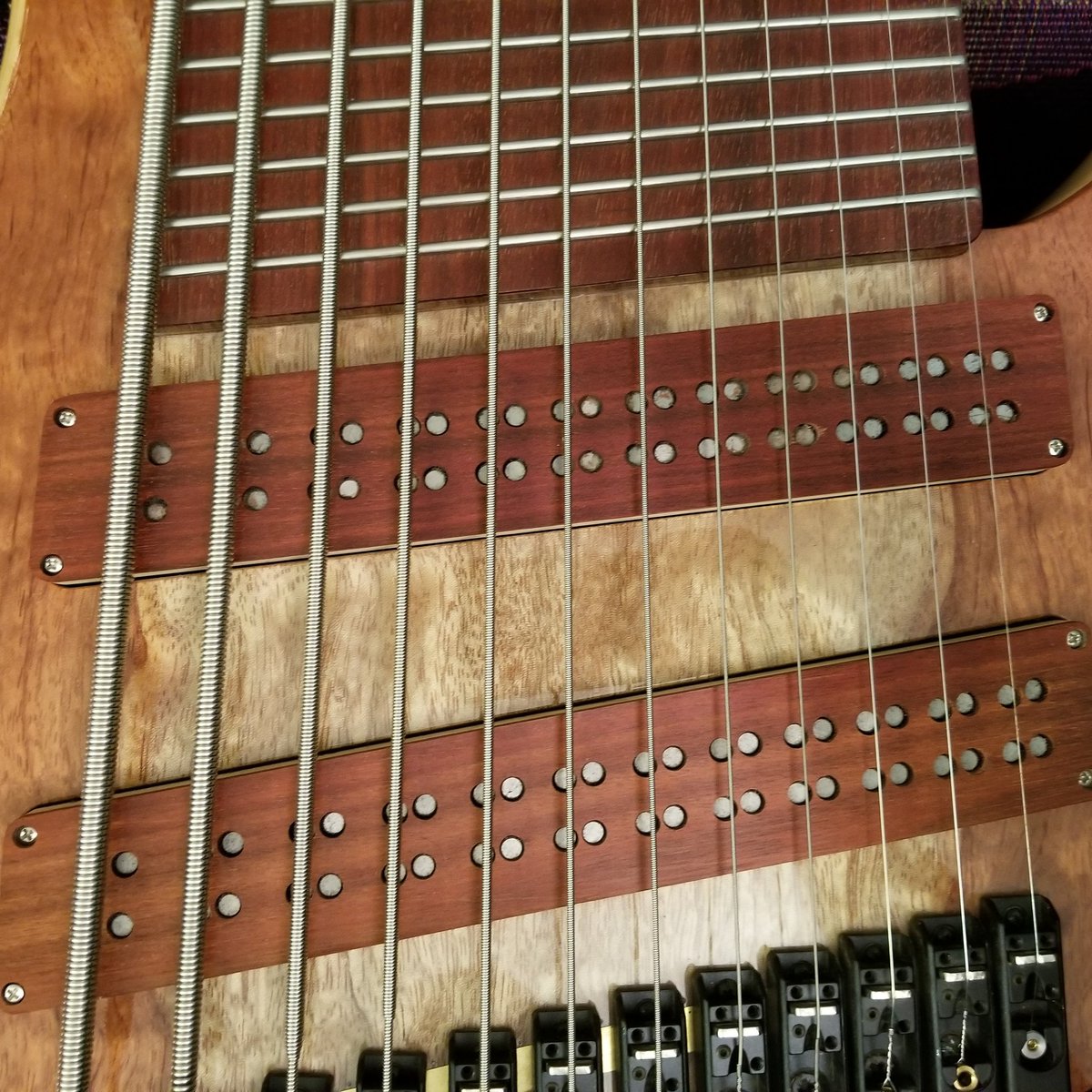 tung's tweet photo. The frassi is getting a new high string installed.... very slowly and carefully.
#frassi #bass #guitar #bassguitar #extendedrange #tung #彤 https://t.co/Q3xrC4elhZ