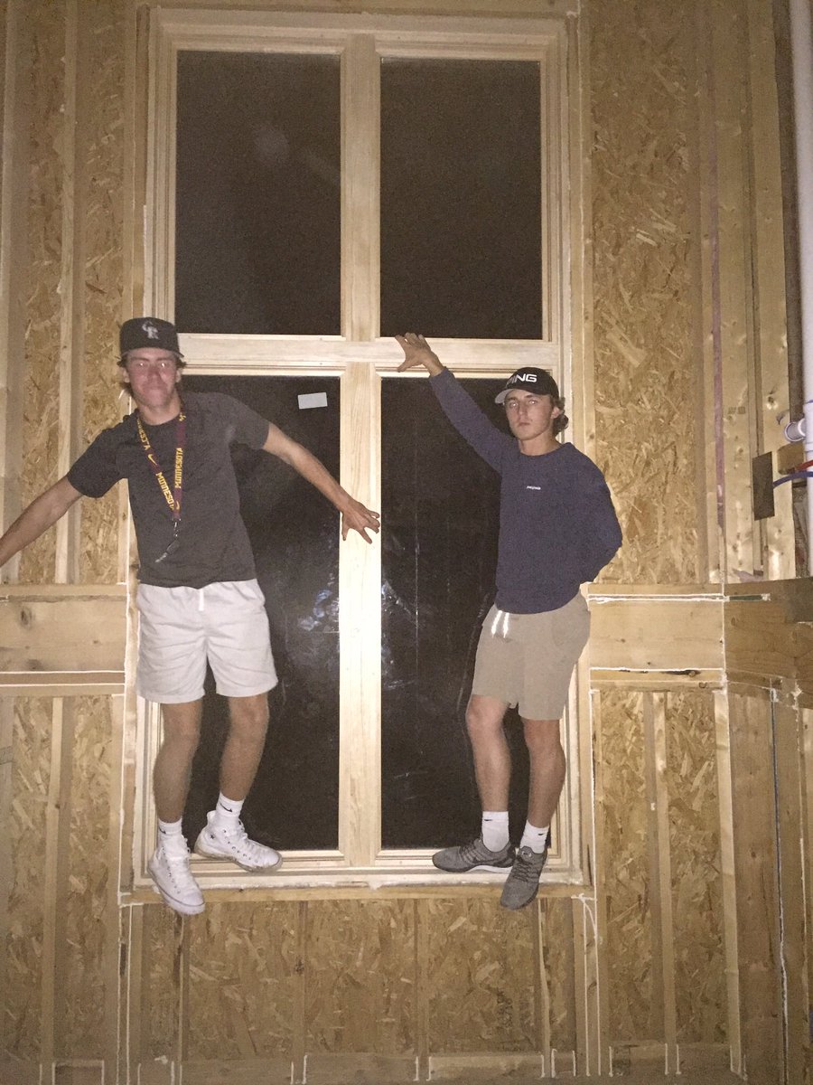 danny_caton28's tweet photo. Happy birthday Geno hope it’s a good one, it’s been real can’t wait to celebrate with you😘❤️ #DillyDilly #30a https://t.co/N7ZayVVe2k