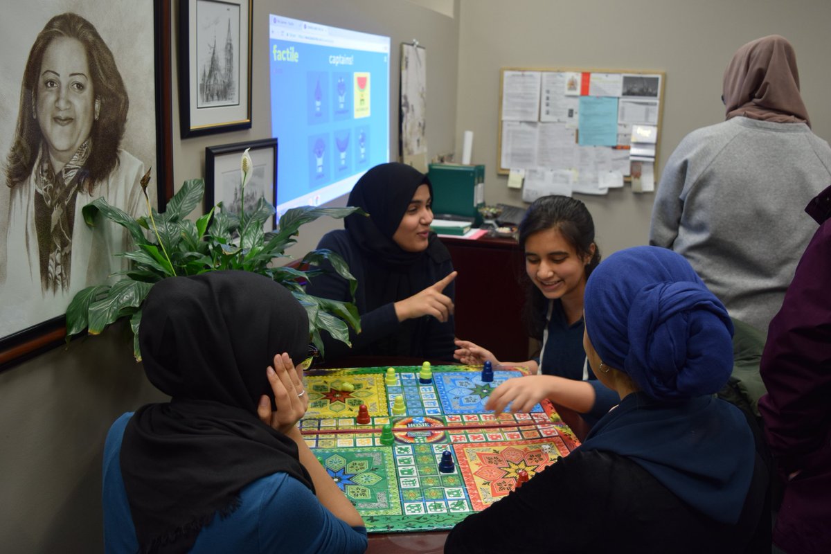 SalmaZahid15's tweet photo. Great social last night by the Scarborough Centre Youth Council at our community office. Fun, Board games, networking & discussion about the plans for the upcoming Youth Fair. #CYC2017 #youthmatters #leadersoftoday https://t.co/d6wrcTKLib