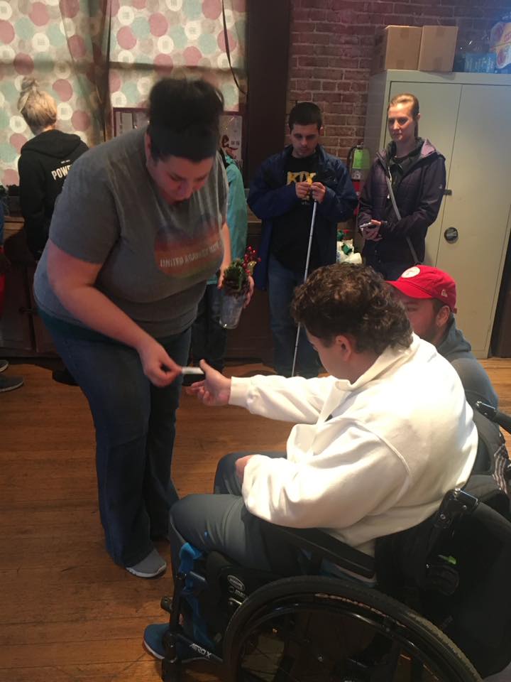 SucculentEnter3's tweet photo. Rare Breed services at-risk youth ages 13-24. It takes lots of people to make this organization work, so #succulententerprises delivered gifts to those who work behind the scenes. 
#rarebreedyouthservices #helpingothers #givingback #payingitforward #GoodGoesRound @TheEllenShow https://t.co/RohzXotZZl