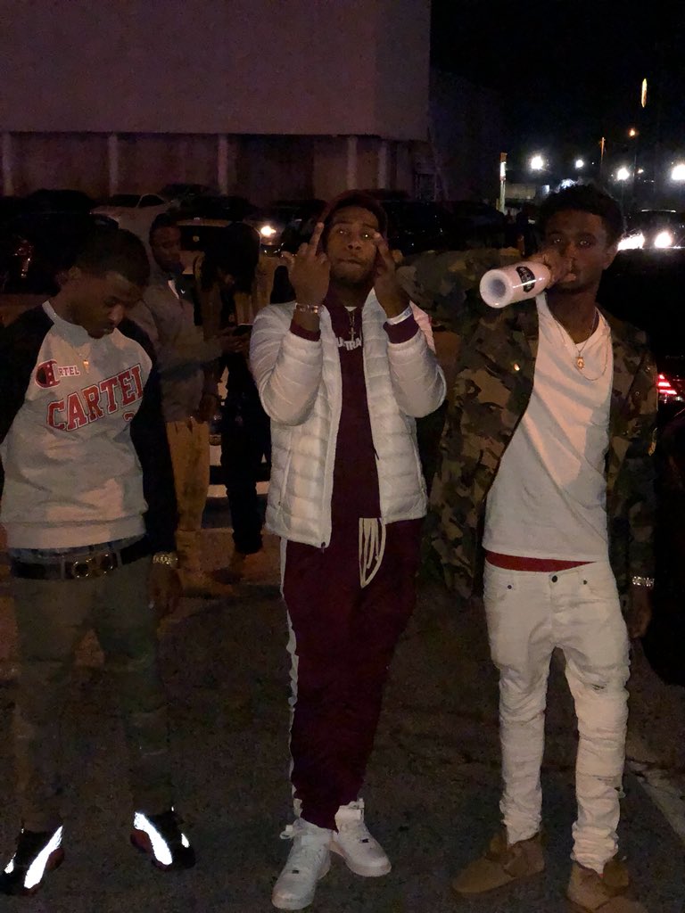 Gwap_Boy_Quay's tweet photo. I see em watching 💰😎💯 https://t.co/u0qU6YHfUA