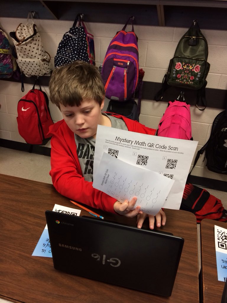 evagriffin10's tweet photo. Learning to scan QR codes using our Chromebooks. #5thGrFun https://t.co/54lp4YpdoU