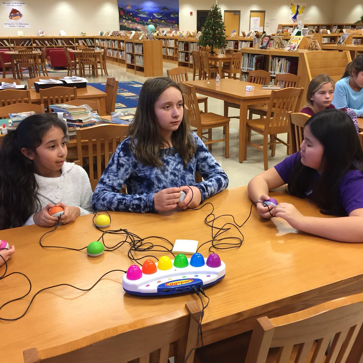 librarylew's tweet photo. Our reading bowl team practiced for the upcoming competition via videoconference this week! https://t.co/jyTD0DkCGd