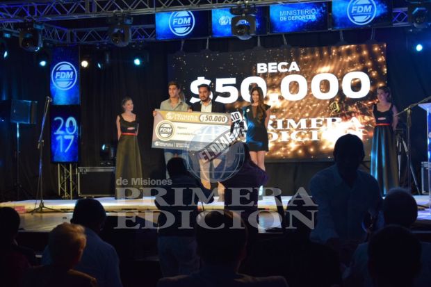 primeraedicionw's tweet photo. #FDM2017 - CON FOTOS
Jorge Rivas y Luciano Vera se llevaron el Oro en la Fiesta del Deporte Misionero 2017
https://t.co/0mph2AN0NX https://t.co/7YMwPYv0dE