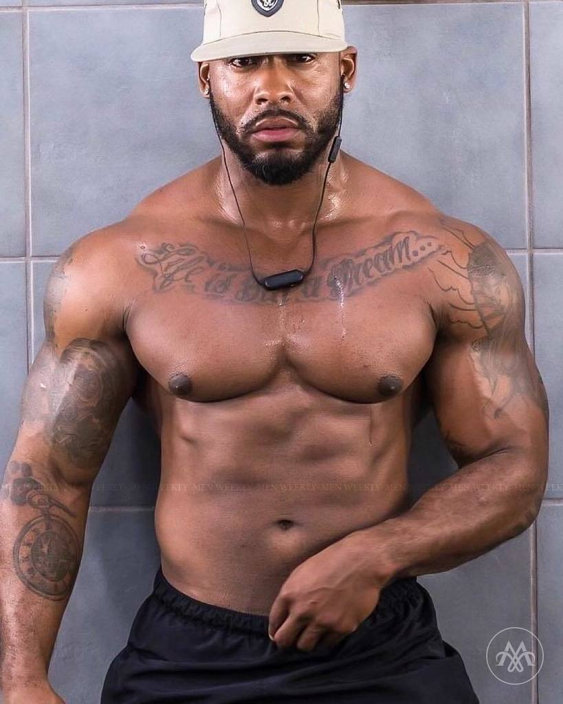 thetestozone's tweet photo. ID? #beard #tattoo #bodybuilder #bodybuilders #bodybuilding #chest #sexytorsos #fitnessmotivation #shredded #ifbb #abs #muscle #muscles #muscular #gym #biceps #swole #flex #muscleman #musclemen #menweekly https://t.co/Rjex8Tdm2y https://t.co/lvZKP5i4dT