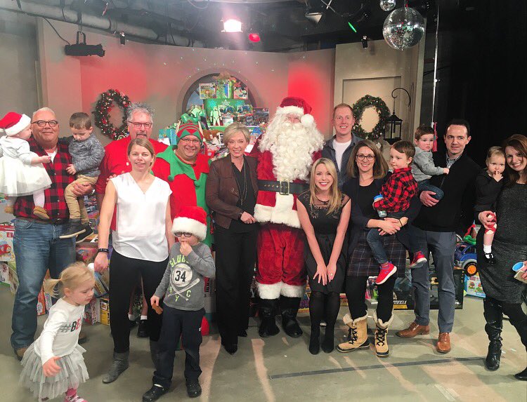 Lyndsay_CTV's tweet photo. Just some of the @CTVKitchener team members who made tonight's Toy Mountain broadcast happen (and their little ones, too!) 🤗🎄🎁 #TM2017 https://t.co/ohUYygLV07