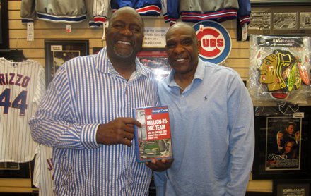 ChiBallMuseum's tweet photo. New Year's Resolution: Andre Dawson happily back in @Cubs' fold? https://t.co/k33IMlngxx https://t.co/BQmYGTLG56