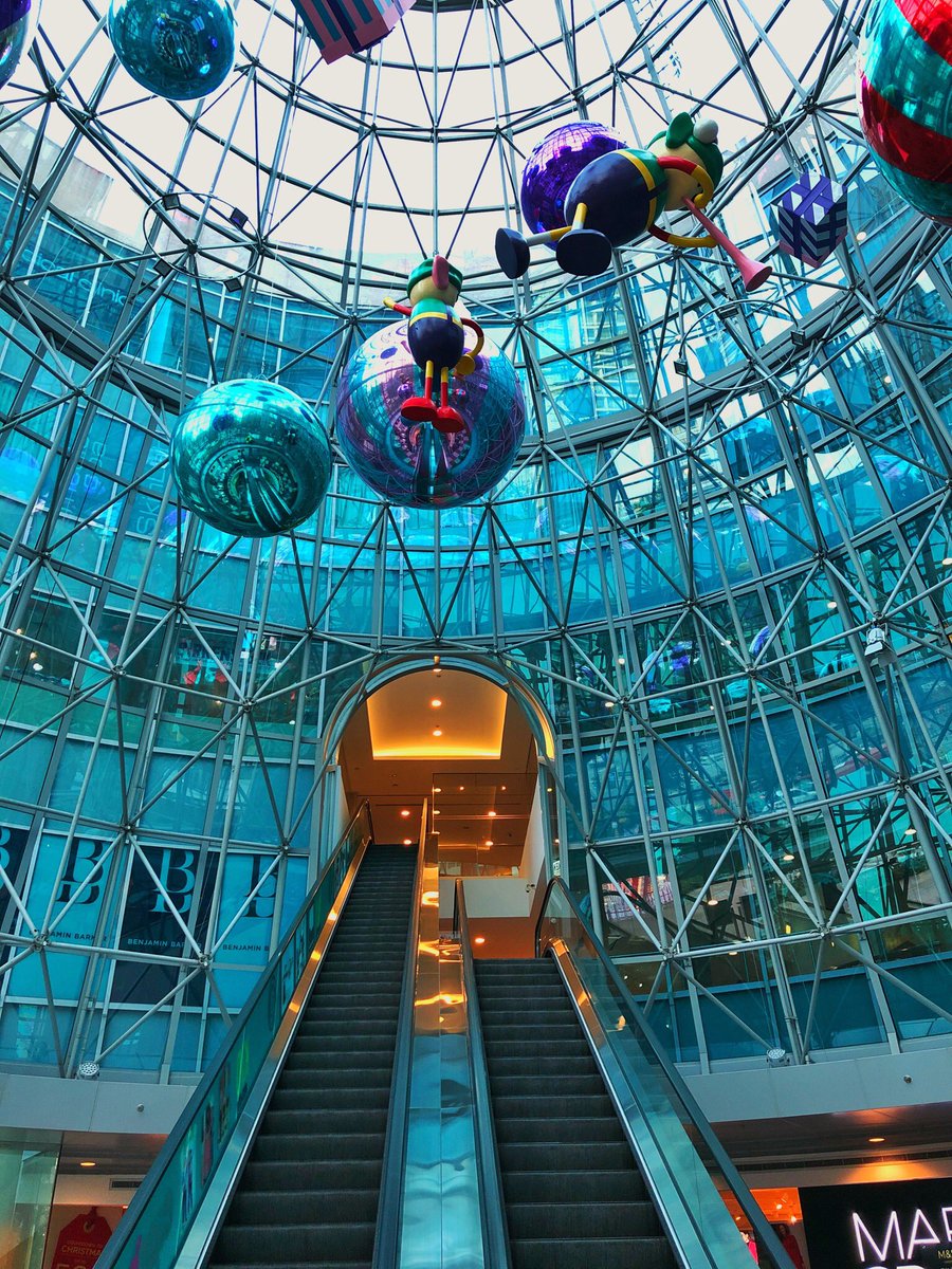 theviewdeck's tweet photo. Itโs #Christmas at the #WheelockPlace
#Holidays #travel #singapore #christmasseason #Explore #Xmas #photooftheday #cities #architecture #travelphotography #decoration https://t.co/BRkb63tFGO