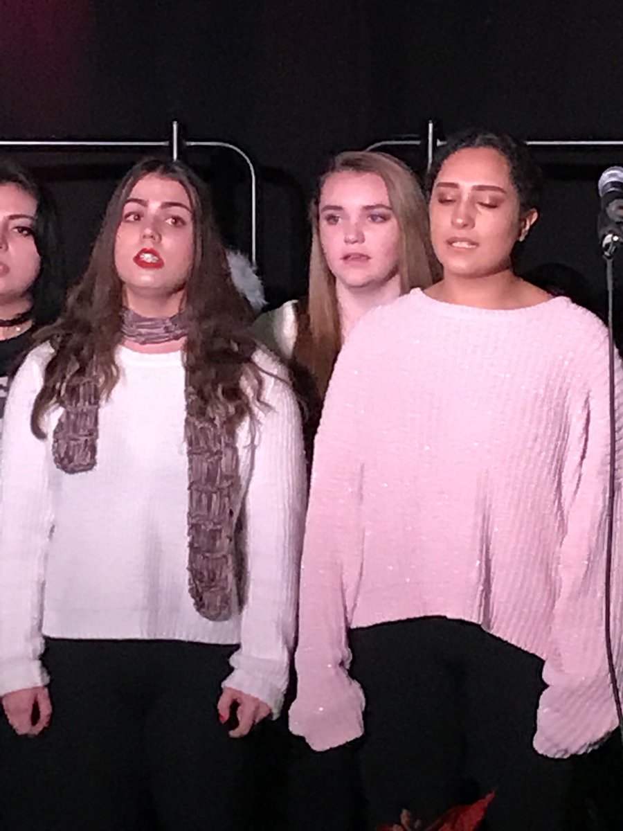 krodriguezvp's tweet photo. Concert Choir &amp; Advanced Vocal Ensemble...West Sacramento’s Got Talent! @rivercityhigh #great2bWUSD https://t.co/0XOUnKyw31