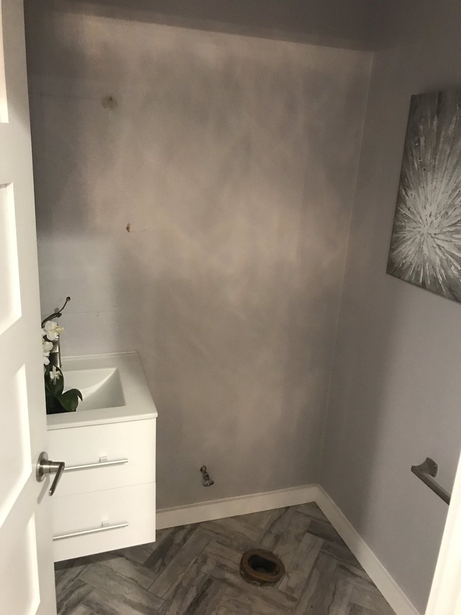 They stole my toilet...... I’m not making this shit up.  Still waiting <a href="/DallasPD/">Dallas Police Dept</a>