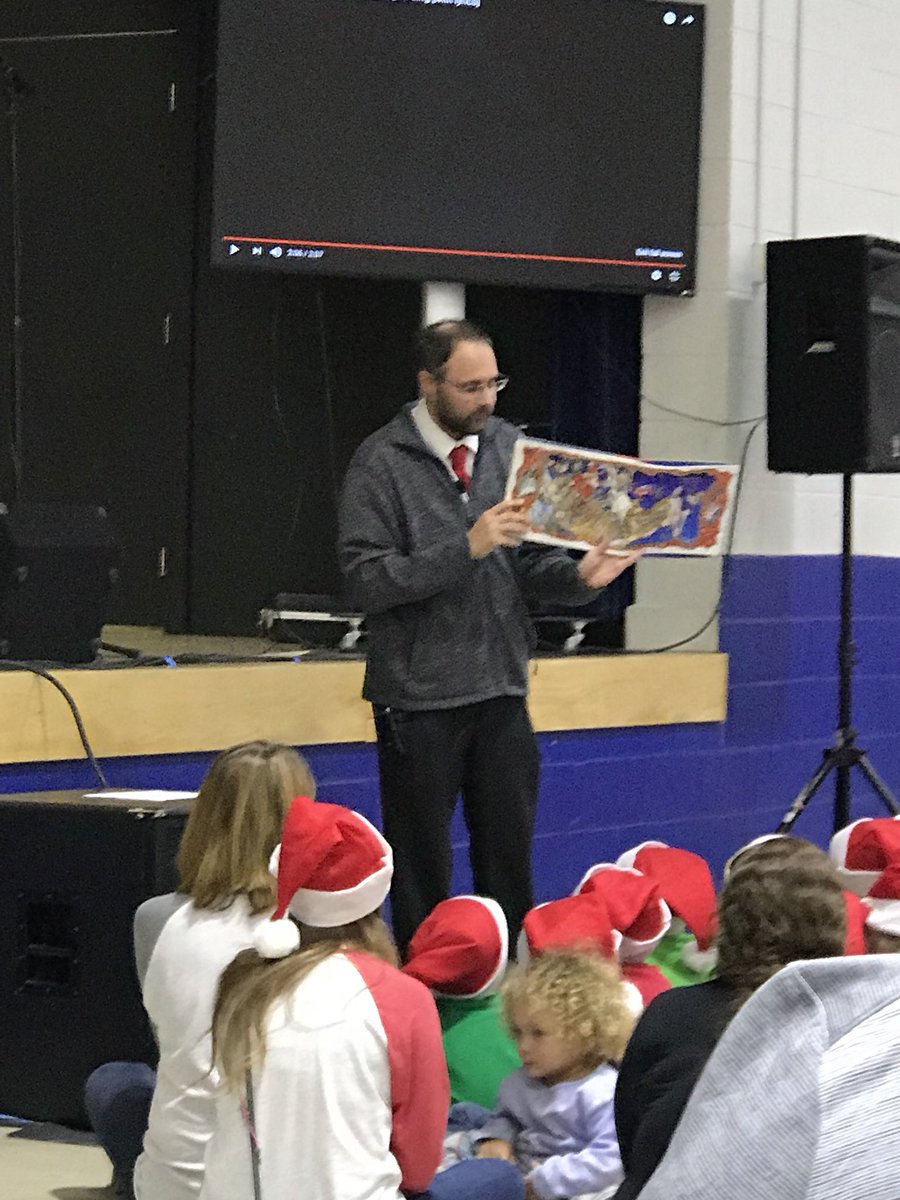 selena_dollar's tweet photo. Fun night watching the Christmas program. Blessed with a wonderful school. https://t.co/BRG67DRWXR