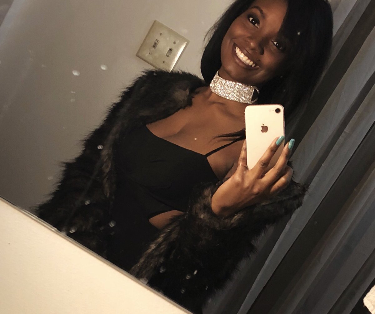 JodiCDiamond's tweet photo. https://t.co/LuH0qepfd3    Romance Me 🌹 https://t.co/1xYlZzyOlG