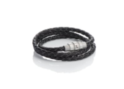 PorscheDesignDC's tweet photo. We have the gifts that you need for that #Porsche enthusiast in your life! #giftideas #porschedesign https://t.co/rd82YOD3oN