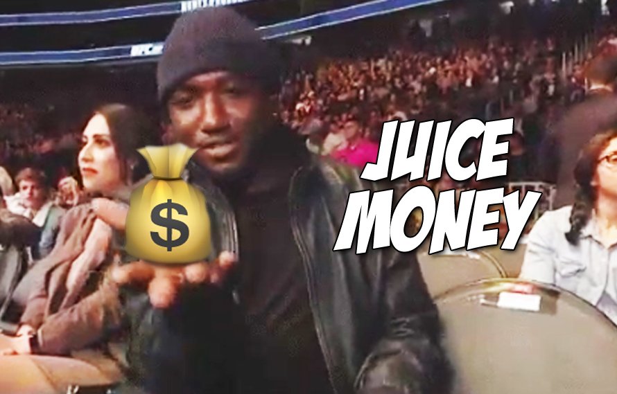 MiddleEasy's tweet photo. #BestofEasy January 2017-Pic: The Real Fight of UFC 207 Was @hannibalburess Trying to get Paid out on his Bet https://t.co/wHjCtdVT7M #UFC #MMA #UFC207 https://t.co/WFFedqKPcP