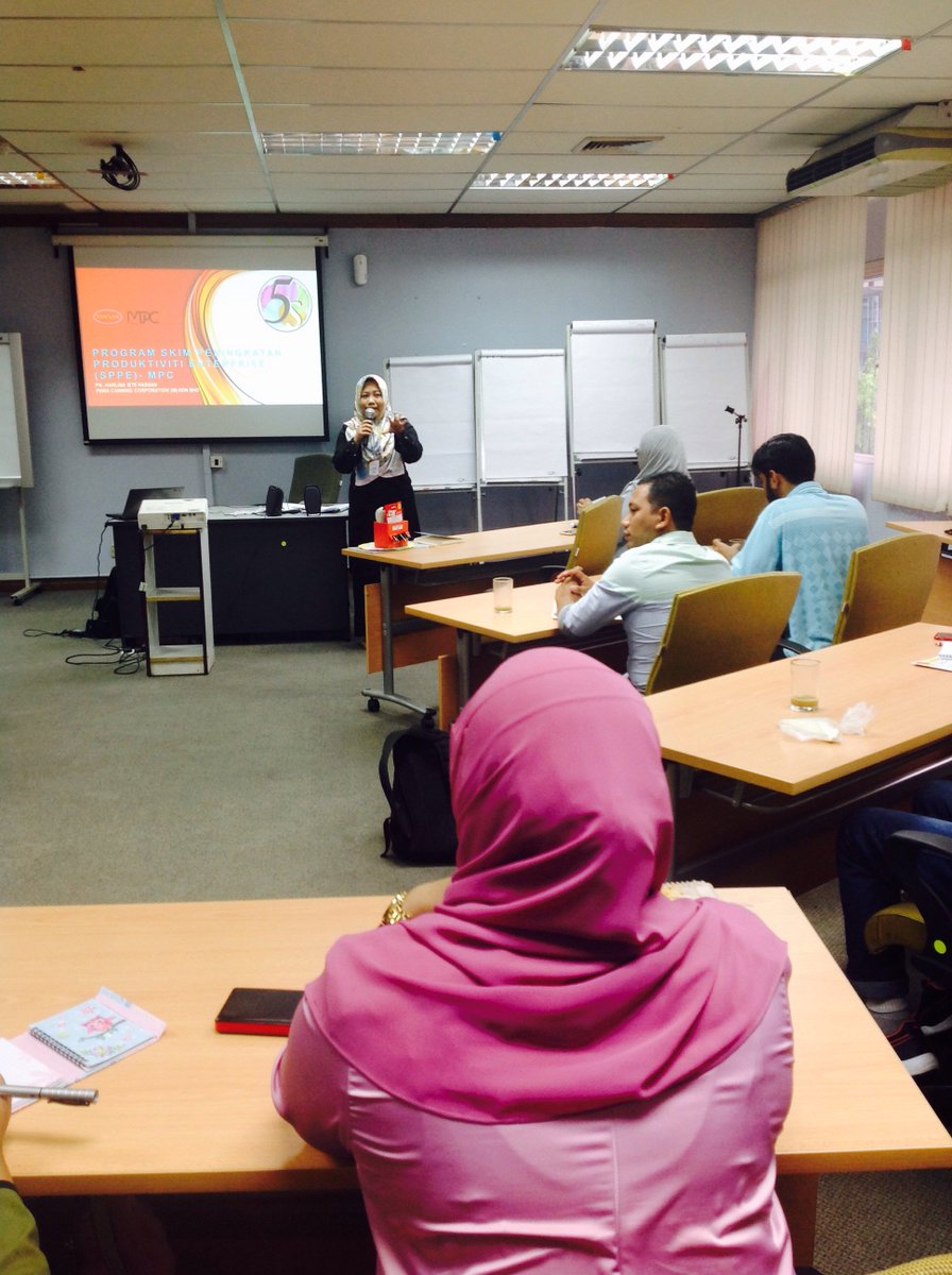 MpcProductivity's tweet photo. Jom Ngopi Dulu Bos
20 Disember 2017
Bilik Compass, MPC

#MPC #MProductivity #MalaysiaProduktif #MemacuProduktivitiNegara https://t.co/HamKyXFKEb