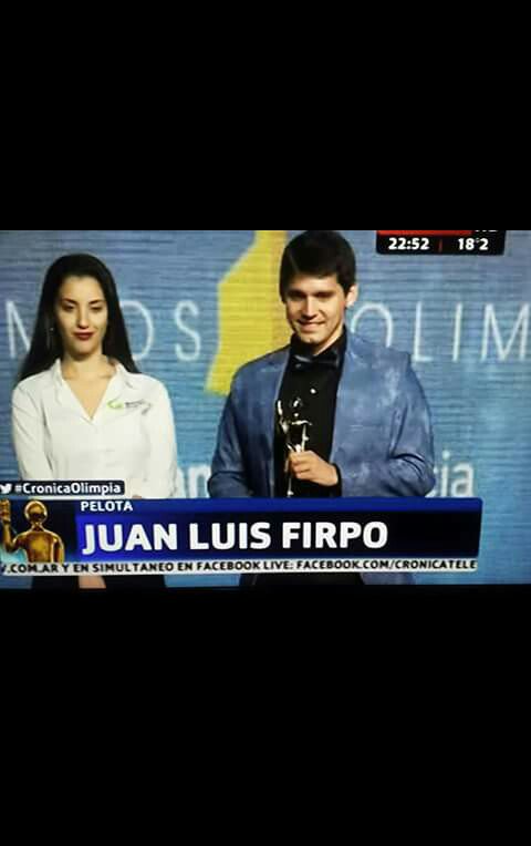 Olimpia de plata pelota Juan Luis Firpo.
Terna compartida con Sabrina Blason y Roman Maldonado