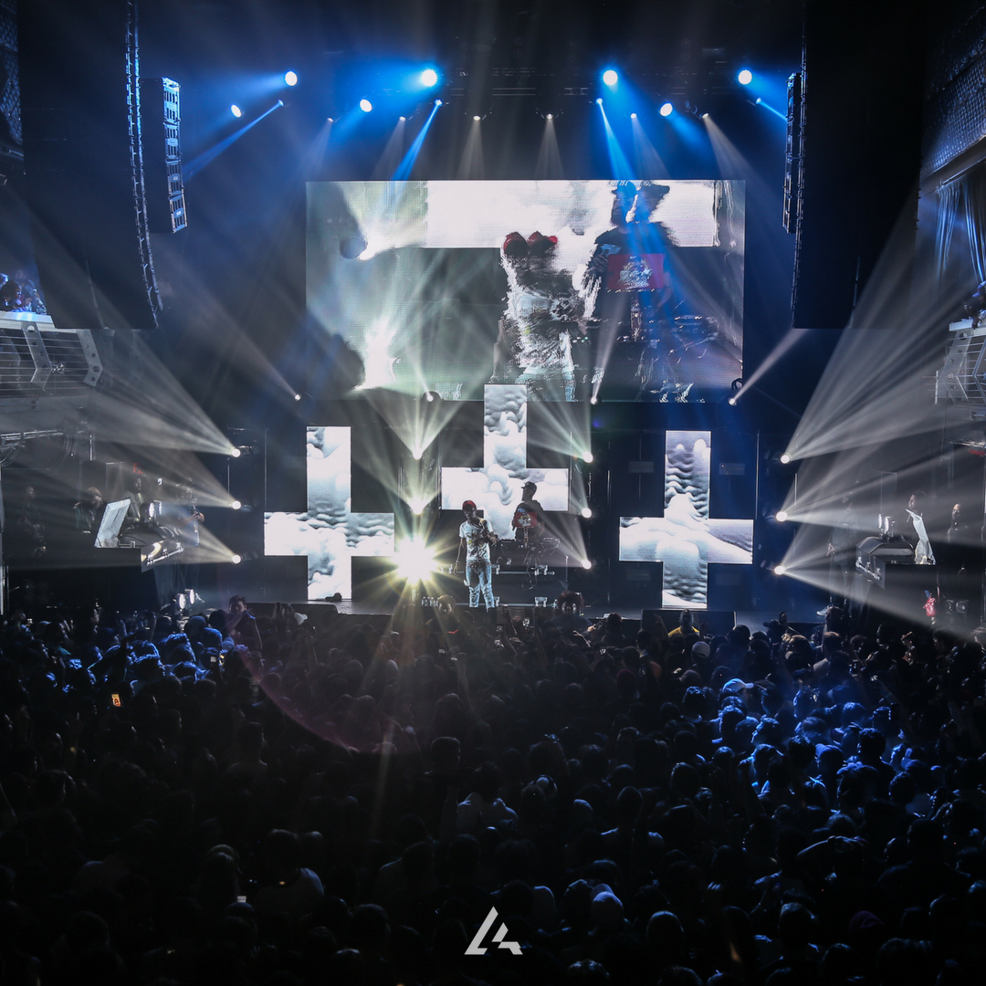 Lit_Creative_LA's tweet photo. Wrapped up 2 packed nights at Terminal 5 💀🦇 #Terminal5 #NewYork #XOTourLif3 https://t.co/et1FSJDAw6