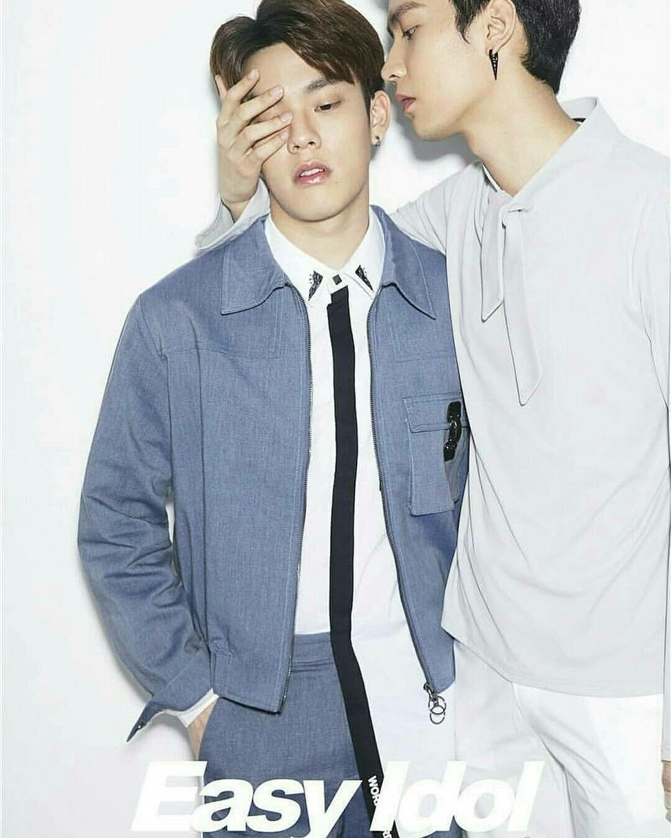 2MoonsBrasil's tweet photo. #KimCop em um ensaio para a revista Easy Idol.
(19/12)
#2MoonsTheSeries #Khemmonta #Kerdthongtavee #EasyIdolMagazine https://t.co/tpBUTJGc3R