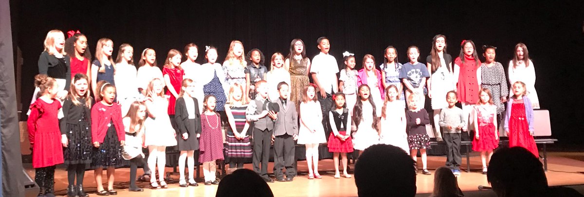 MrsKatieSanchez's tweet photo. Glee Club shining bright on our new stage! #ExplorerCampus #WestlakeCharter https://t.co/sPEXtNmXTH