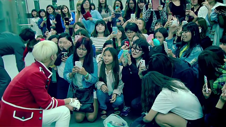 shinee525_idn's tweet image. I think you're magical, i think you're wonderful, 너로 인해 내 맘은 Colorful! @SHINee @realjonghyun90 @skehehdanfdldi