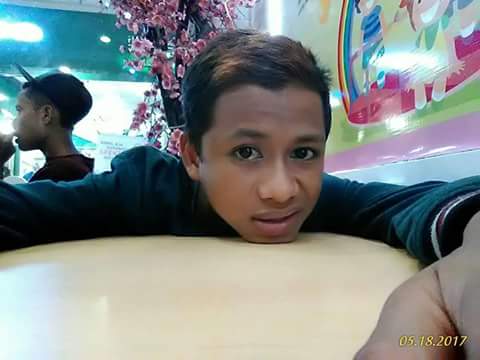 riskylover1's tweet photo. baru kenal sehari sok dh akrp https://t.co/rh2UhZAkQ0