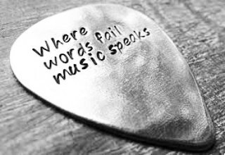 butifullmess's tweet photo. #musicspeaks #whenwordscant #picme #needatruelove https://t.co/dYEfOgufBE