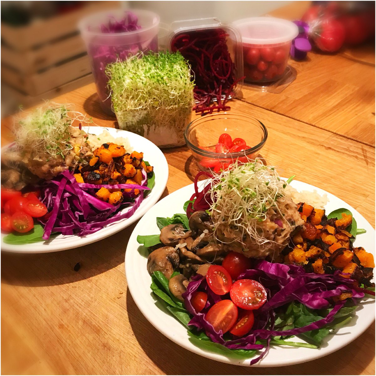 Antonior20's tweet photo. Tonight’s #vegan bowl was so delicious. Warm butternut squash, spiraled beets, red cabbage, and my own version of vegan “tuna”. So yum! https://t.co/Y009bfAwjD