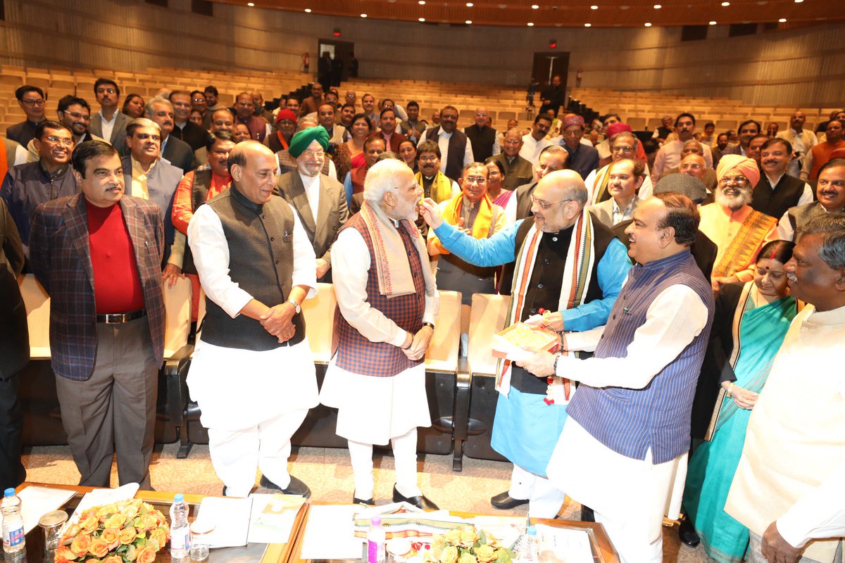 AmitShah's tweet photo. Glimpses of BJP Parliamentary party meeting. https://t.co/uiPOi7S9yi