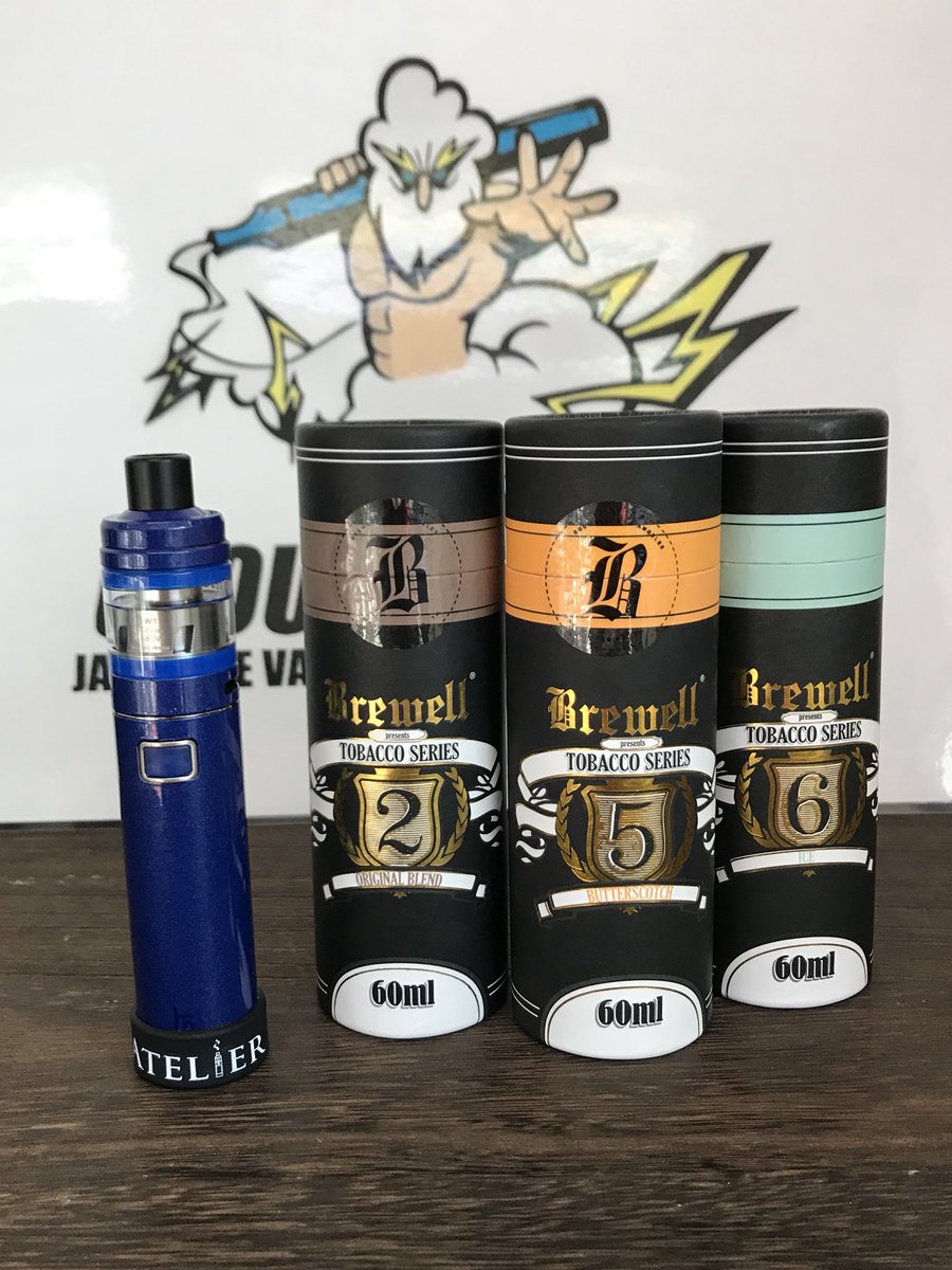 vapeatelier's tweet photo. こんにちは😃

昨日も沢山のご来店有難うございました🎶

本日も1日宜しくお願いします✨

タバコフレーバーのbrewellシリーズ✨めっちゃ美味しいですよ✌️
是非試飲して下さいね🎶
テーブルチェック👍

#nexgen 
#brewell 
#vapeshopatelier
#cloudtrickerz 
#cloudVG https://t.co/Pfo45F0Ysc
