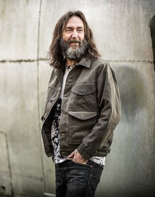 HAPPY BIRTHDAY  CHRIS ROBINSON !!  HOW ABOUT SOME today 