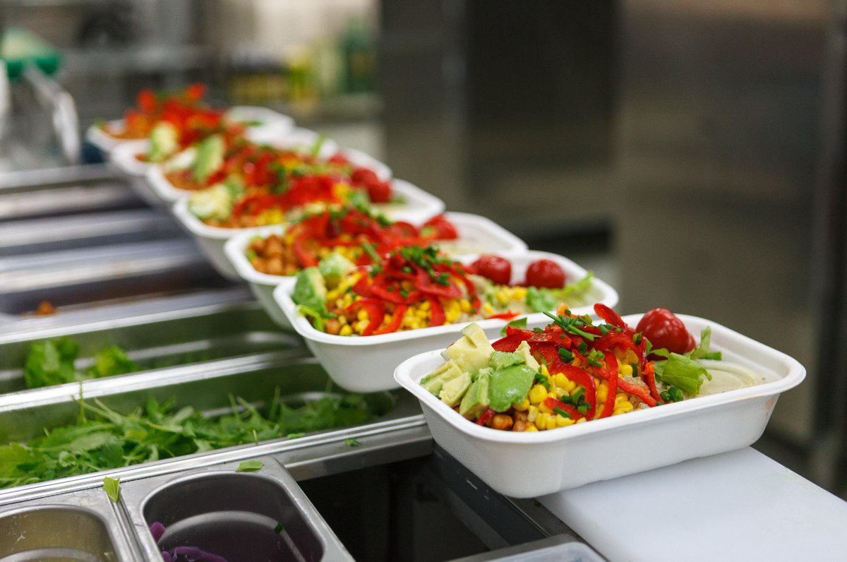 GreenGurus_de's tweet photo. Neues vom GuruCollective! Wir sind in aller Munde, nicht nur wenn es um richtig knackiges Essen für hyperaktive Immunsysteme geht. Auf der Seite von @NGIN_Food gibt’s noch mehr über uns und die Zukunft des Essens zu lesen: https://t.co/lotxSJIvxe https://t.co/Obi1gFDidh