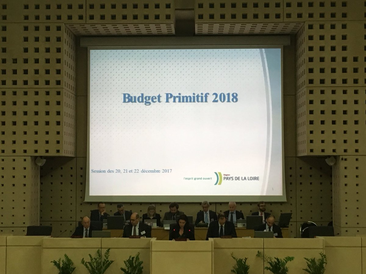 laurentgerault's tweet photo. Présentation du #BP2018
Après la Feuille de Route sur la Transition Énergétique #FRTE en 2017 annonce d’une Feuille de Route sur la Transition Écologique en Mars 2018 au service des territoires, de la qualité de vie des ligériens et de la croissance verte
par @C_MORANCAIS
#Agir https://t.co/M9KsETCfUo