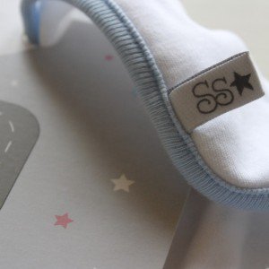 Snugglesleeves's tweet photo. We're being indecisive, which new colours should we introduce for our sleep bag sleeves? Bright or pastels? Dark or light? Let us know pls. https://t.co/R8LNK3lV5Q https://t.co/wVYpYOTRzb
