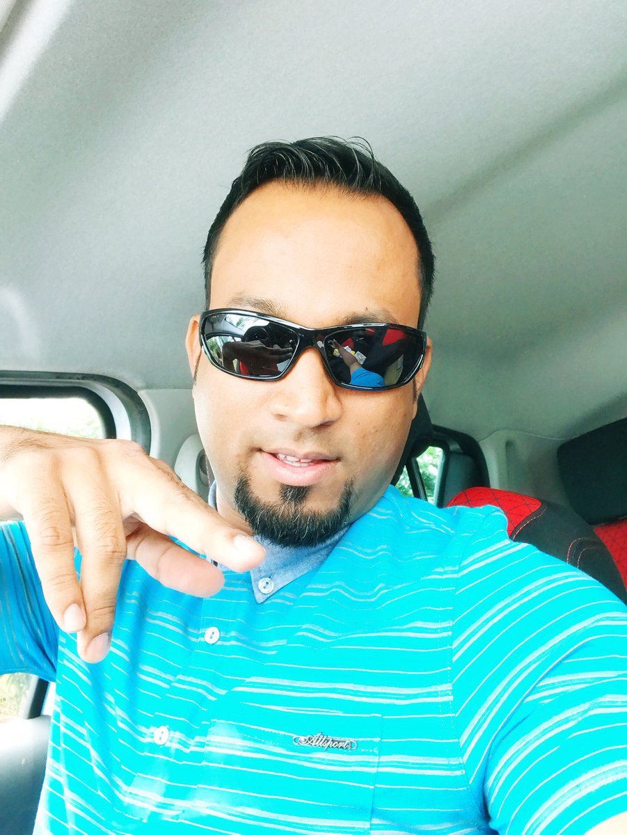 7php's tweet photo. Wish you all dear #php family a comfortable EOY 2017 &amp; a magical Xmas time (with your family &amp; friends). Thank you all for being so awesome, for your priceless contributions to #phpc &amp; for being your authentic self. I wish you all a GREAT 2018 ahead! Aye! #xmass #NewYear #wishes https://t.co/PHNQLyiPOw